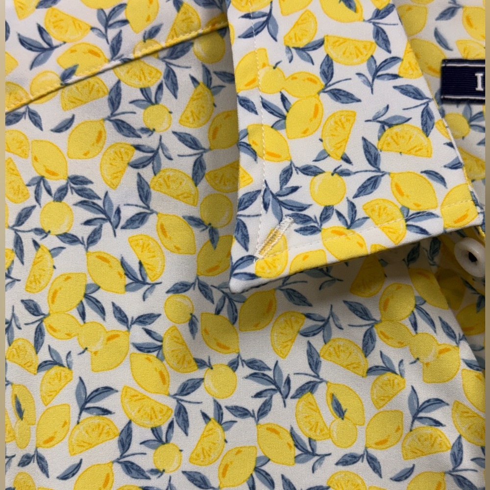 Izod Breeze Men’s S/S Button Down Lemon Print Shirt 4 Way Stretch Cooling - Picture 6 of 10